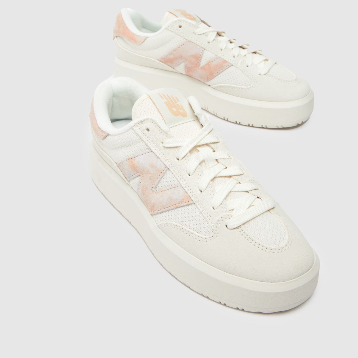 New Balance CT302 sportcipő fehér és rózsaszín színben