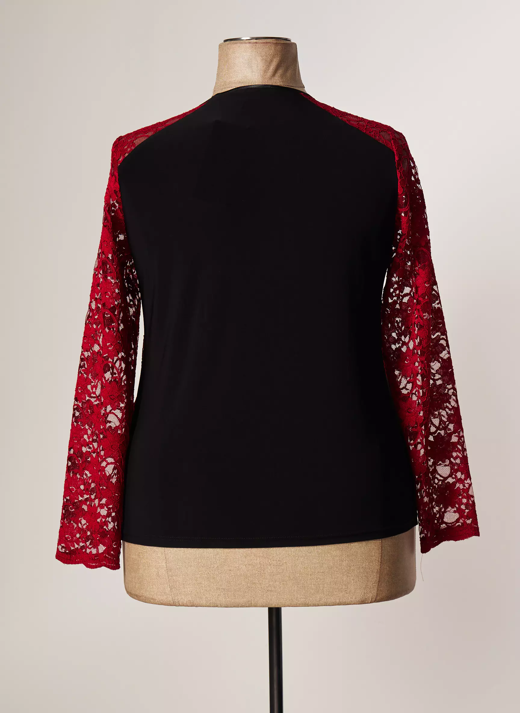 Jean Delfin Tshirts Femme couleur rouge