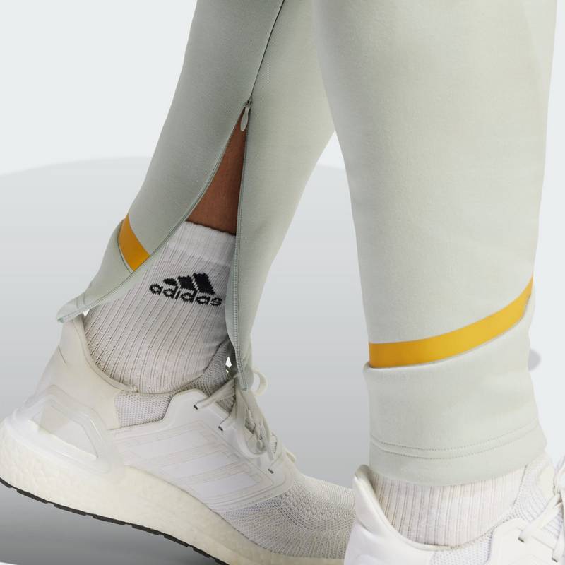 adidas Real Madrid Designed for Gameday Hose Trainingshose Herren