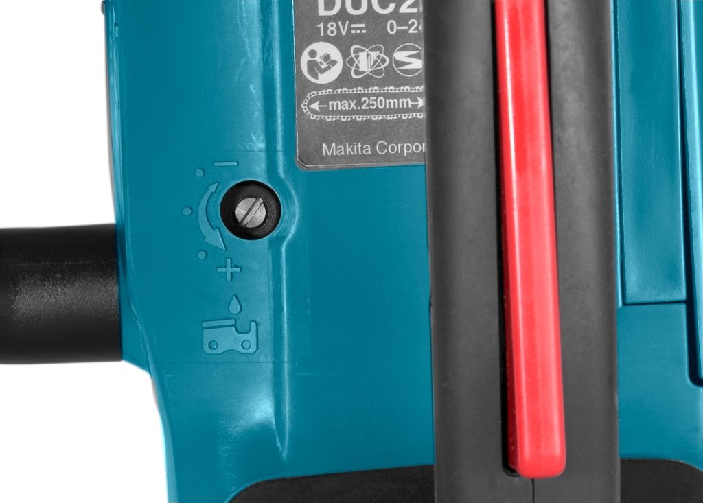 Motosierra Makita DUC254Z001 de 18 voltios con empuñadura superior, 25 cm (baterías y cargador no incluidos).