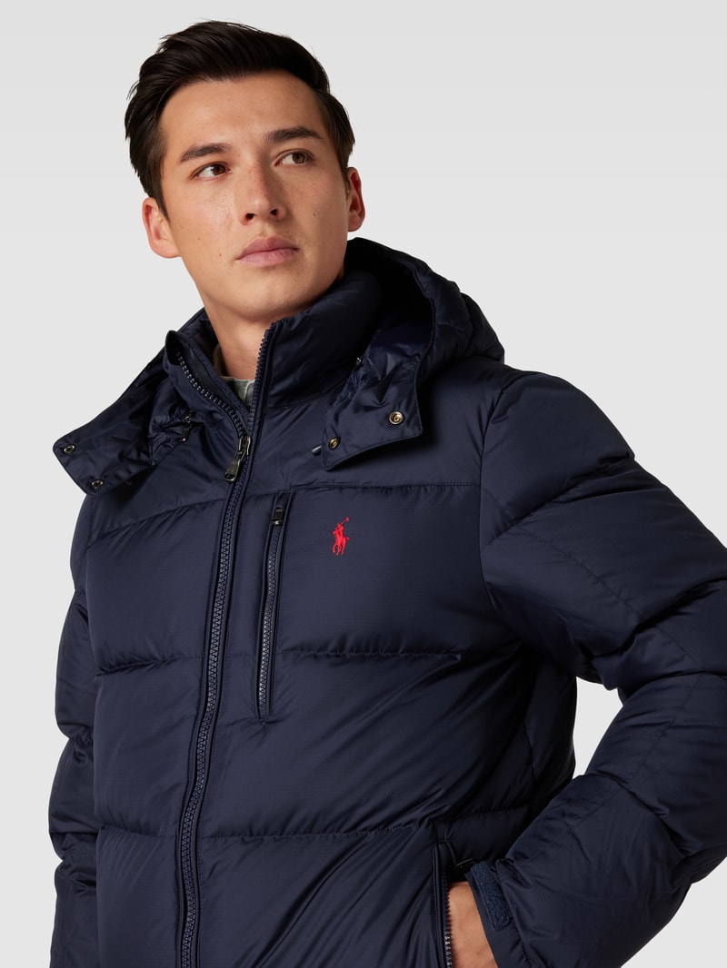 Steppjacke mit Label-Stitching in marineblau