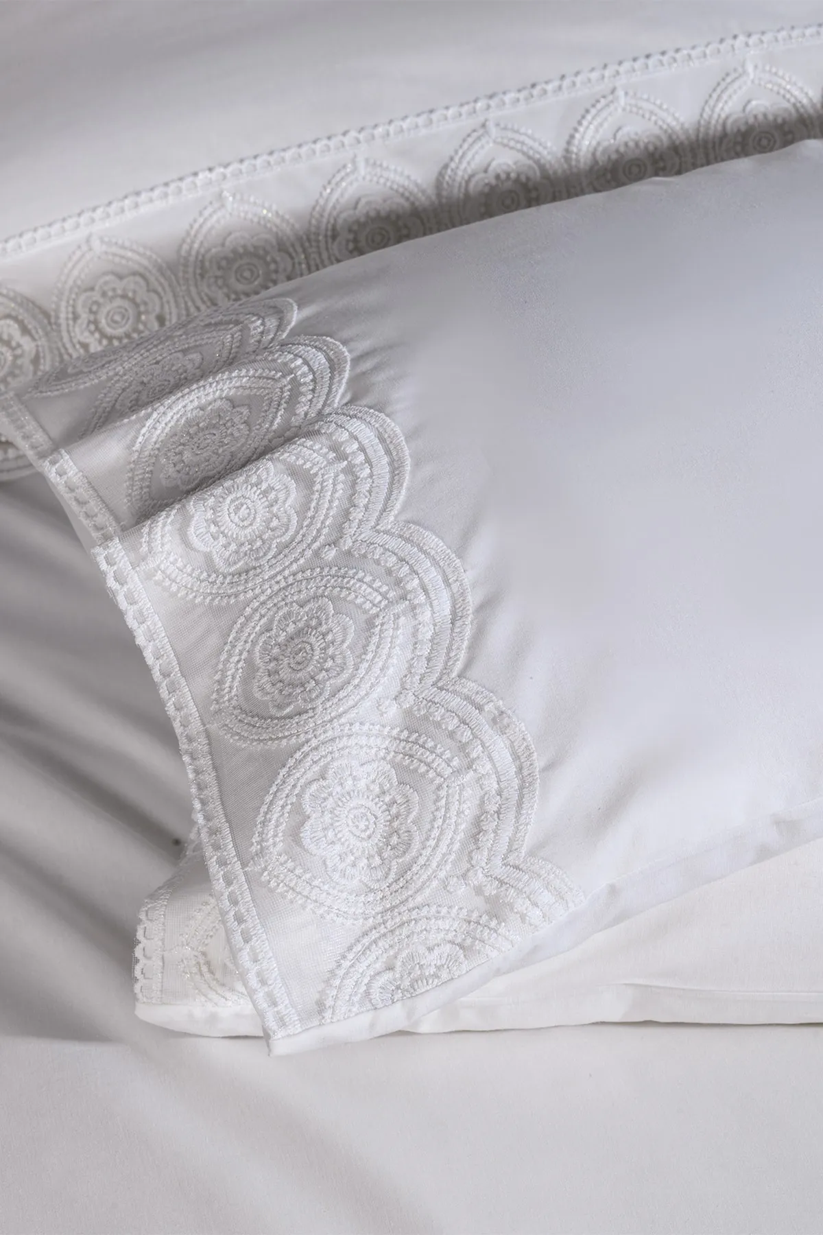 Çeyiz Diyarı  Ceylin Mitgift-Bettbezug-Set aus französischer Spitze, cremefarben