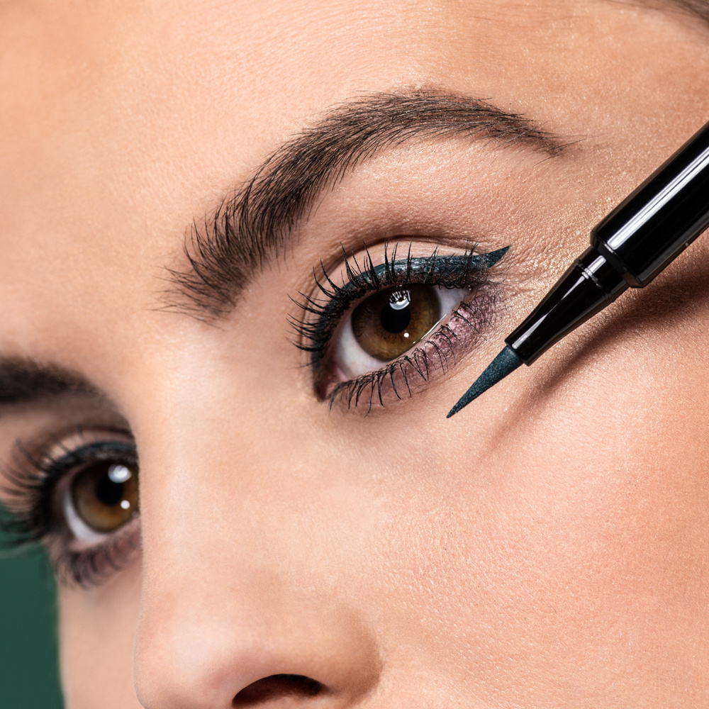 artdeco LONG LASTING LIQUID LINER INTENSE Eyeliner extra longue tenue avec une couleur intense