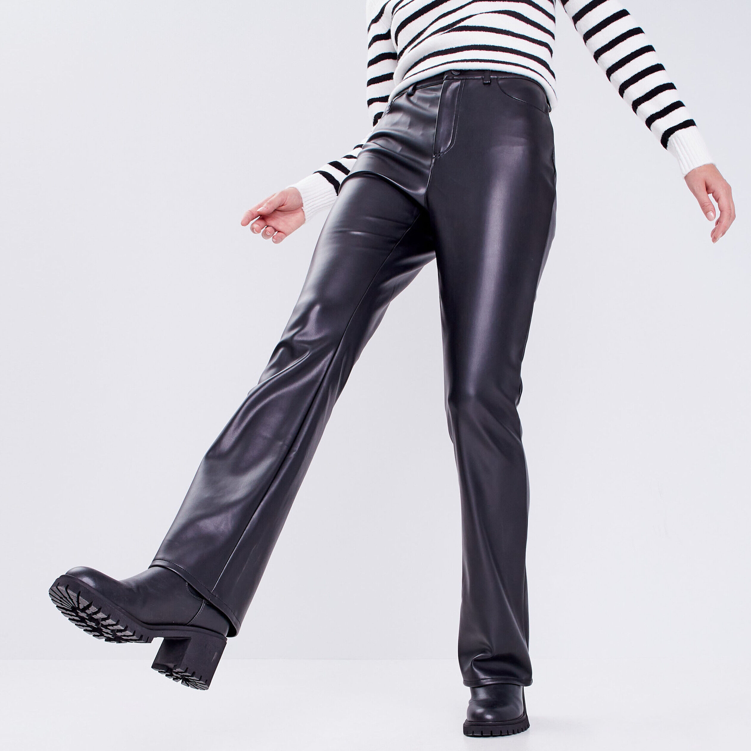 Pantalon flare simili cuir noir femme | Cache Cache