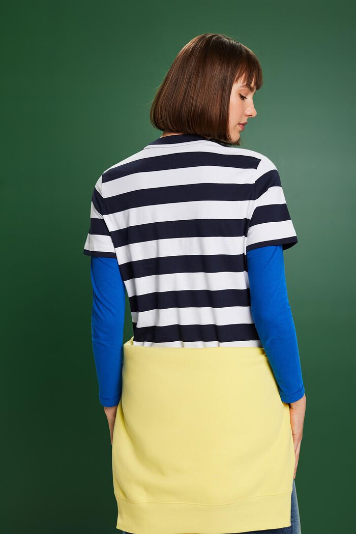 Gestreiftes T-Shirt mit Logostickerei