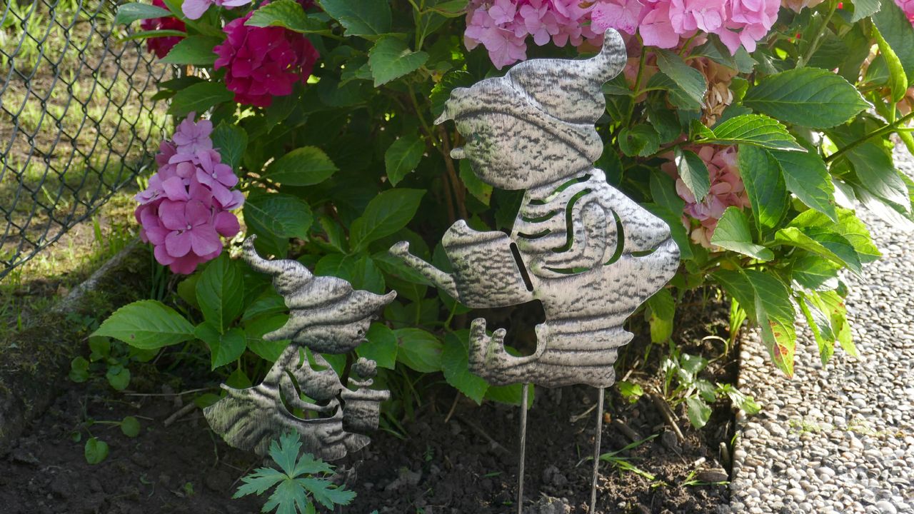 Powertec Garden Metallstecker - Wichtel in Silber schattiert, 2er-Set