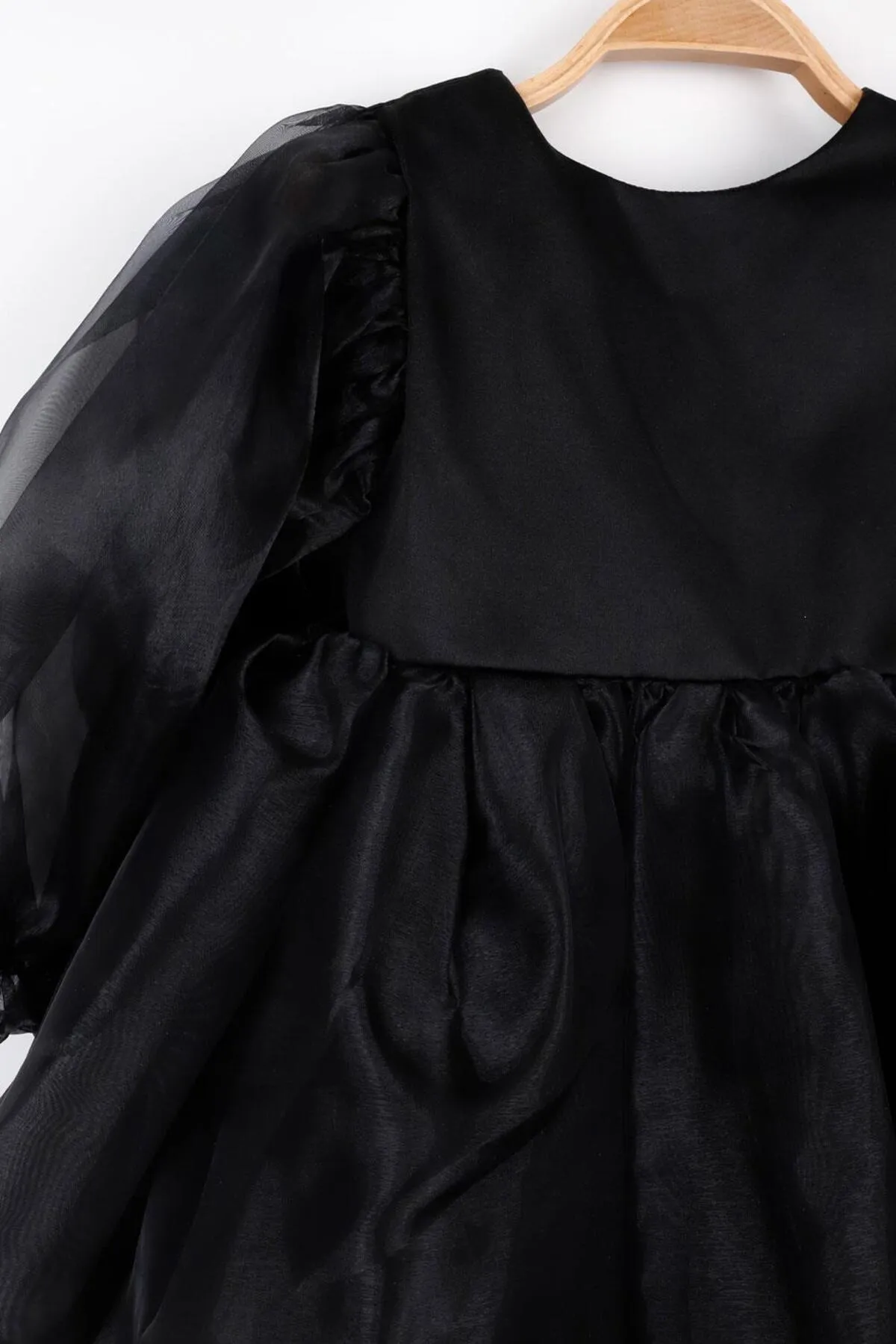 Le Mabelle  Schwarzes, langärmliges Organza-Partykleid für Mädchen – Salbei