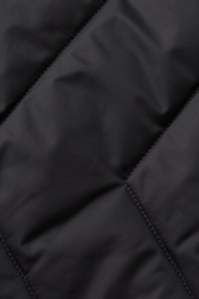 Recycelt: Leichte Steppjacke