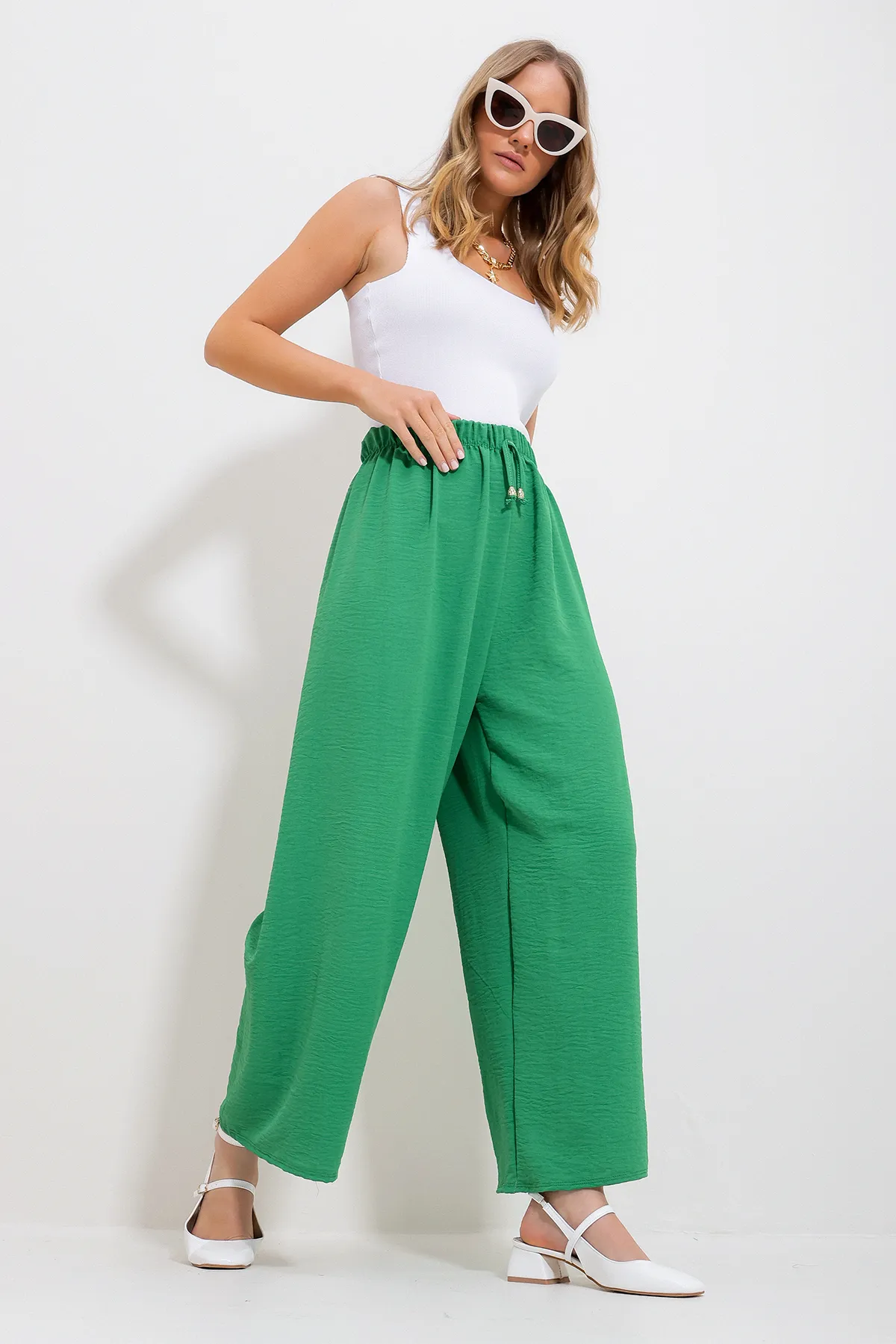 Trend Alaçatı Stili  Damen-Hose Alc-X6625 in leuchtendem Grün mit elastischem Bund und bequemer, genauer Aerobin-Hose