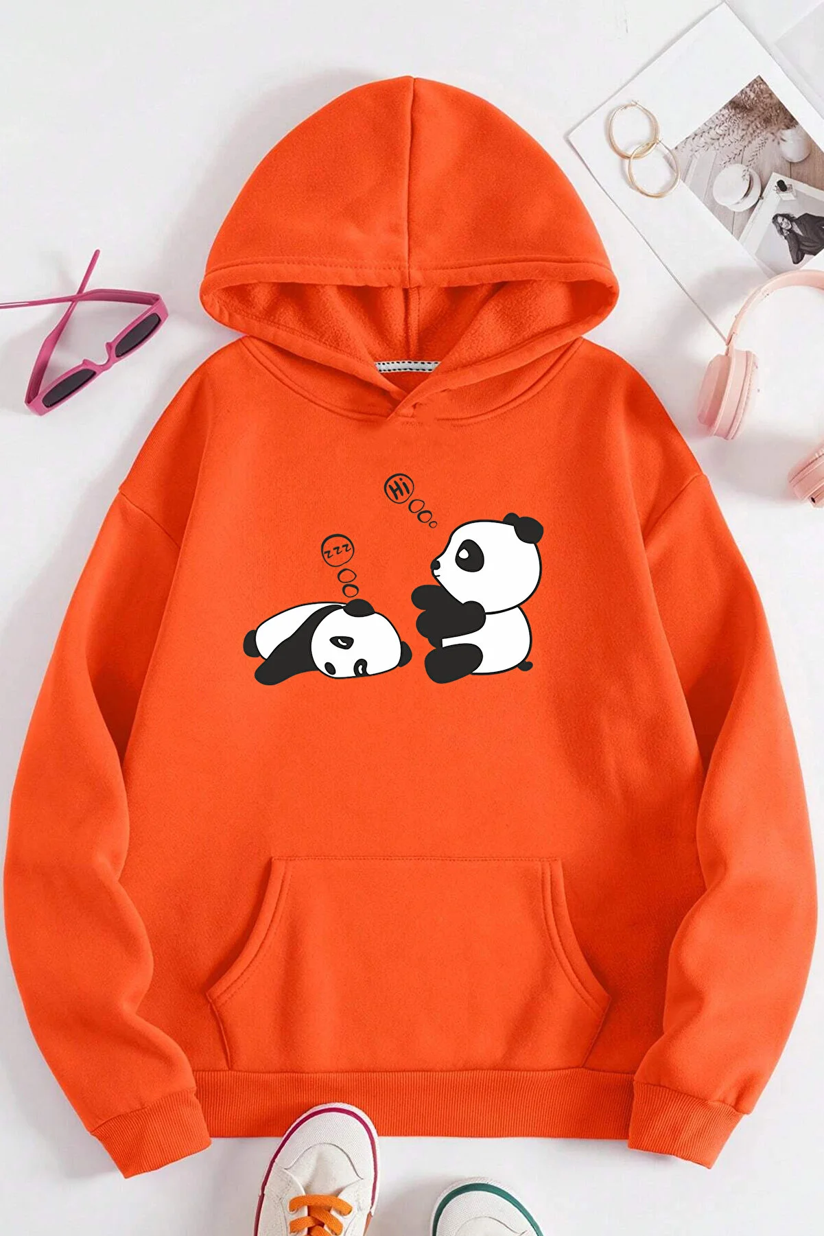 uyguntarz  Schwarzes Saturn-Sweatshirt