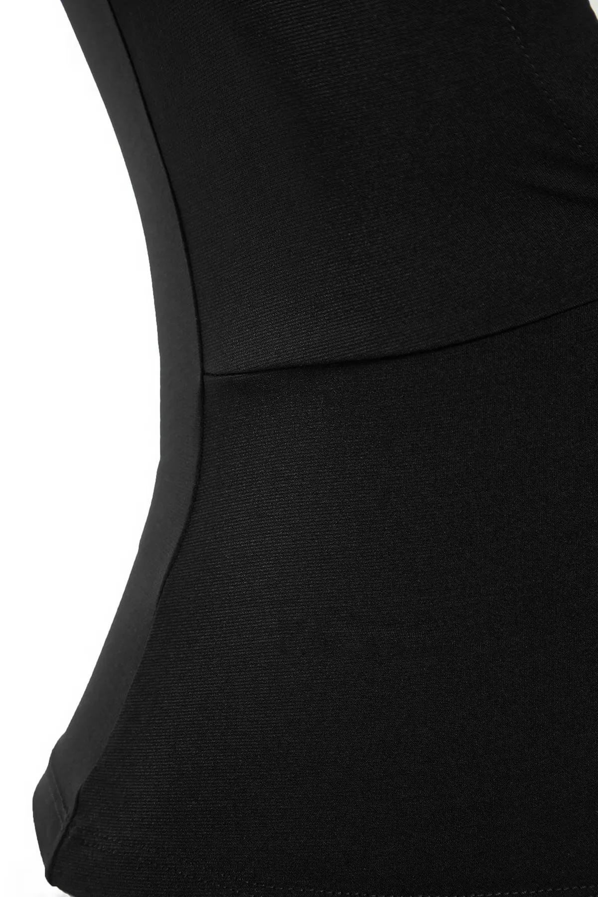 Trendyol Collection  Schwarze, schmale, dehnbare Strickbluse mit Neckholder TWOAW23BZ00093