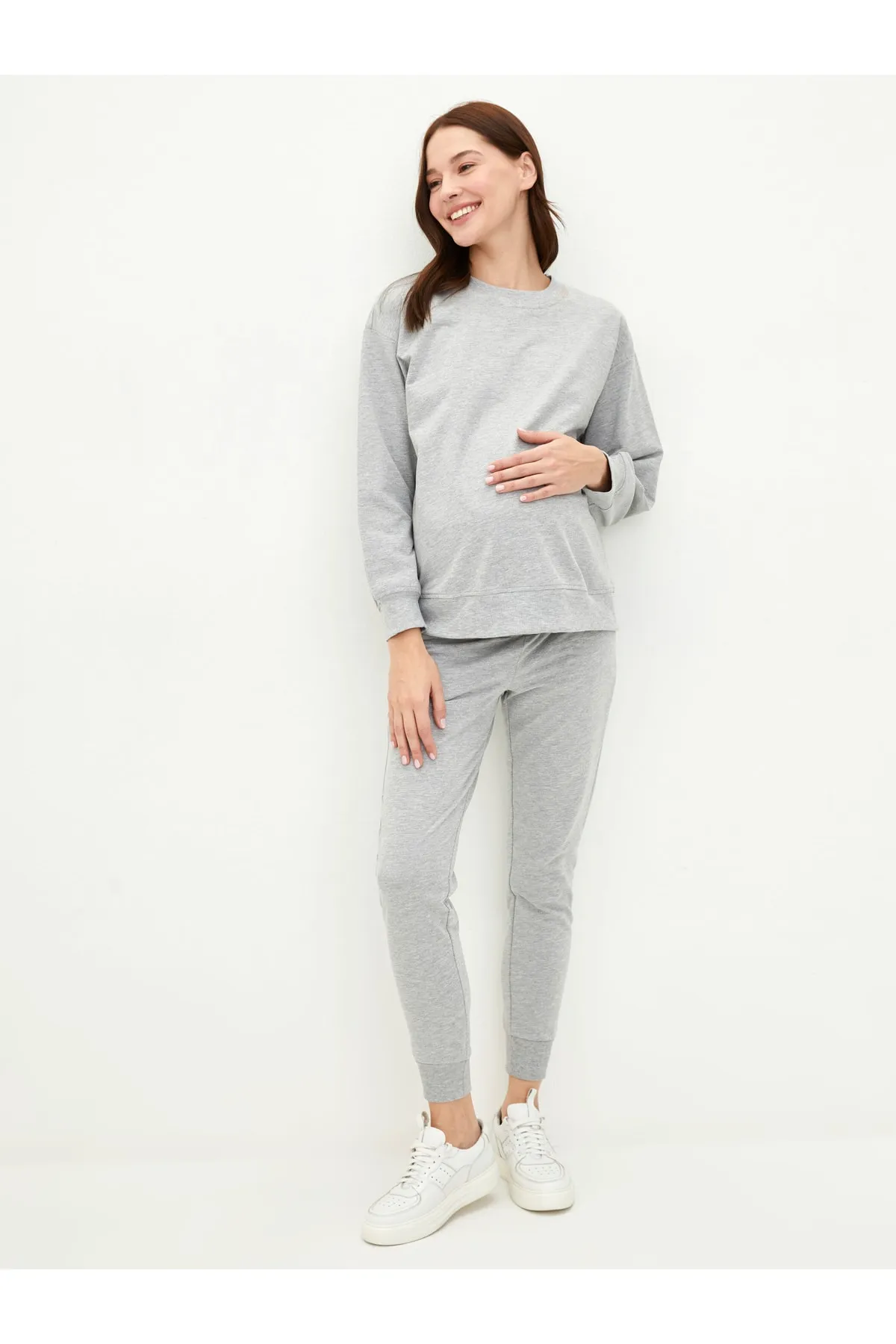 LC Waikiki  LCW – Gerade Umstands-Jogginghose mit Baucheinsätzen