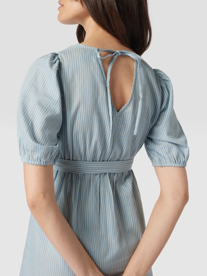 Umstands-Minikleid mit Streifenmuster in hellblau