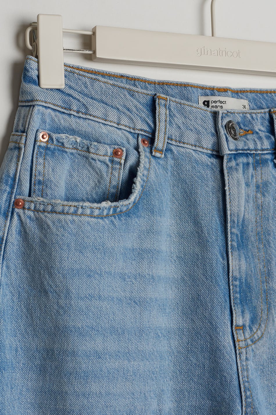 90s slit jeans