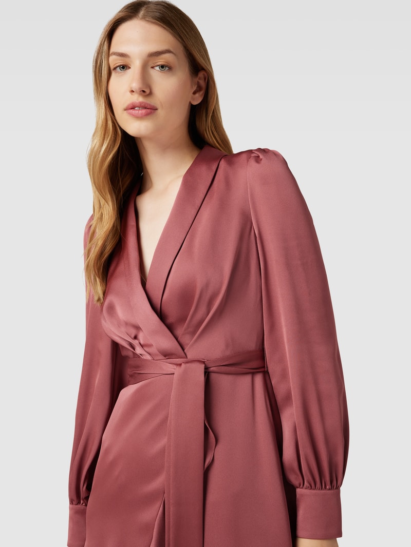 Cocktailkleid mit V-Ausschnitt in rostrot