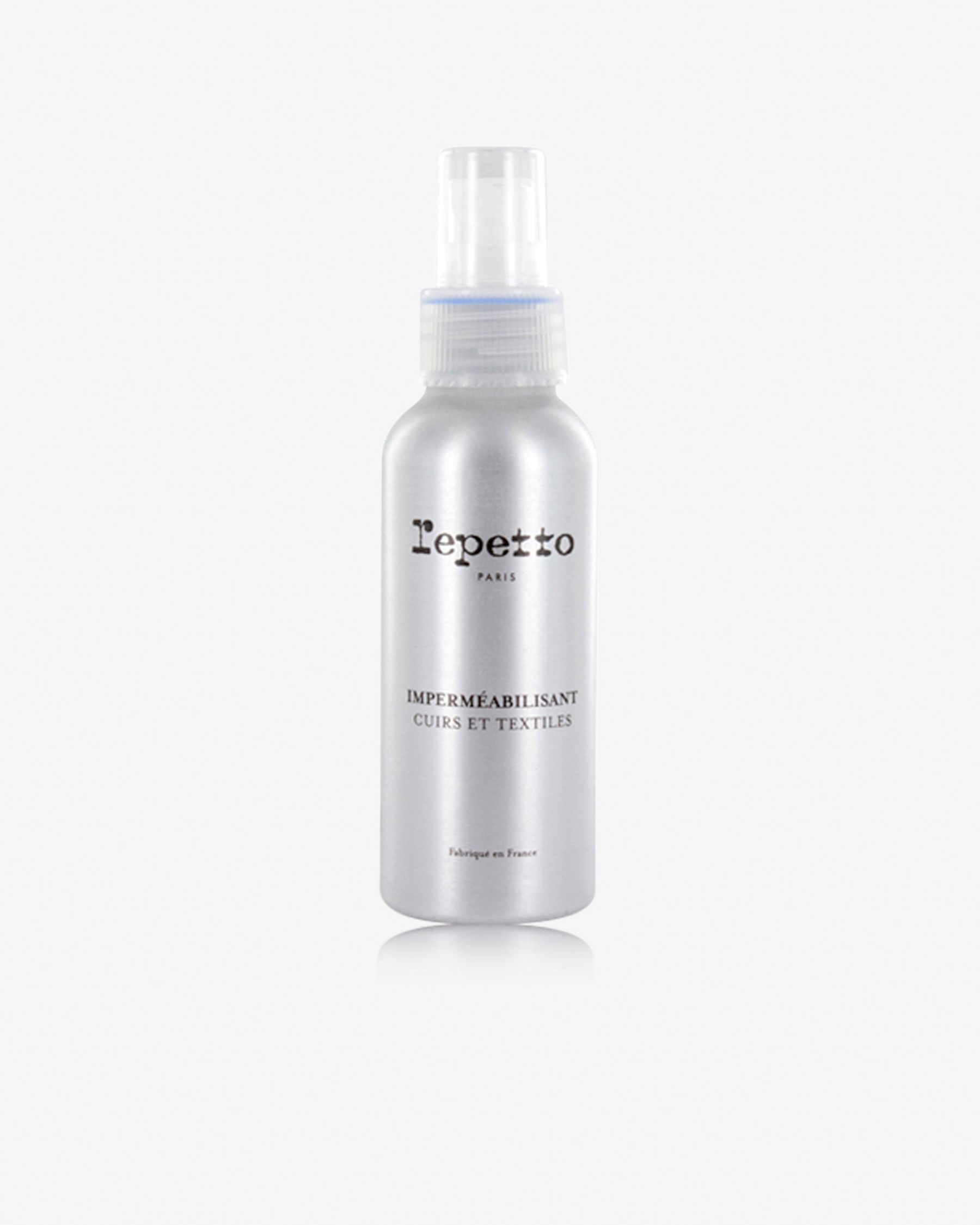 Waterproof spray for all smooth leather and textiles