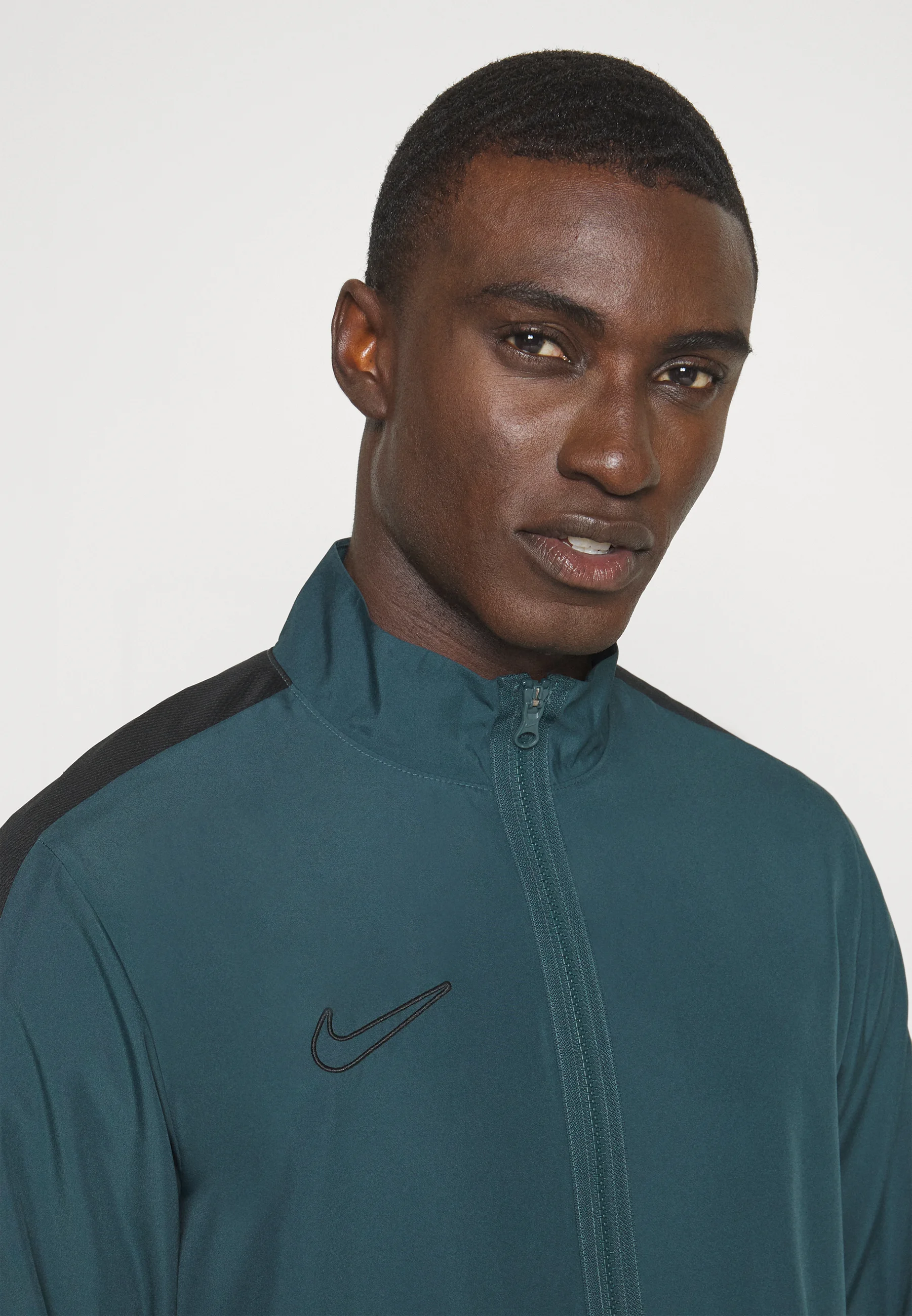 Nike Performance ACADEMY - Chaqueta deportiva
