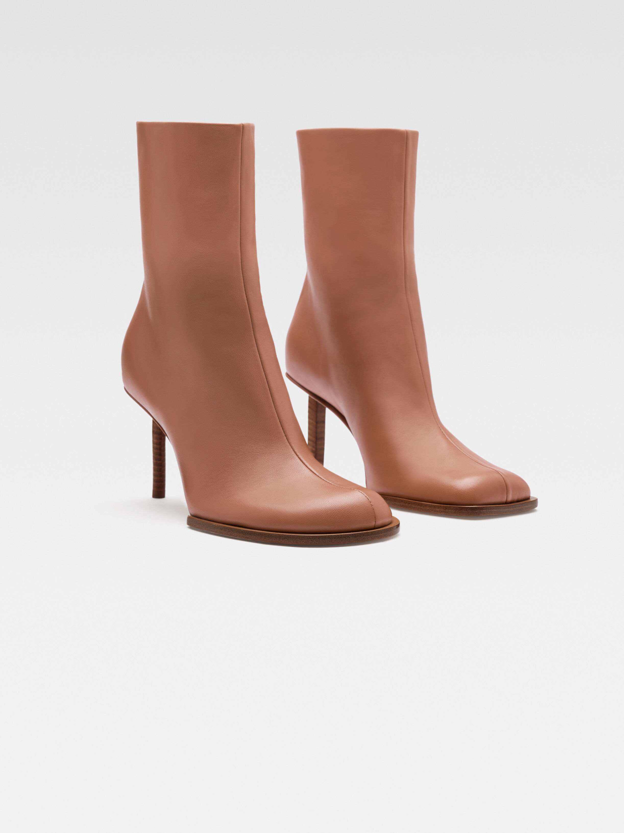 Les bottines rond carré