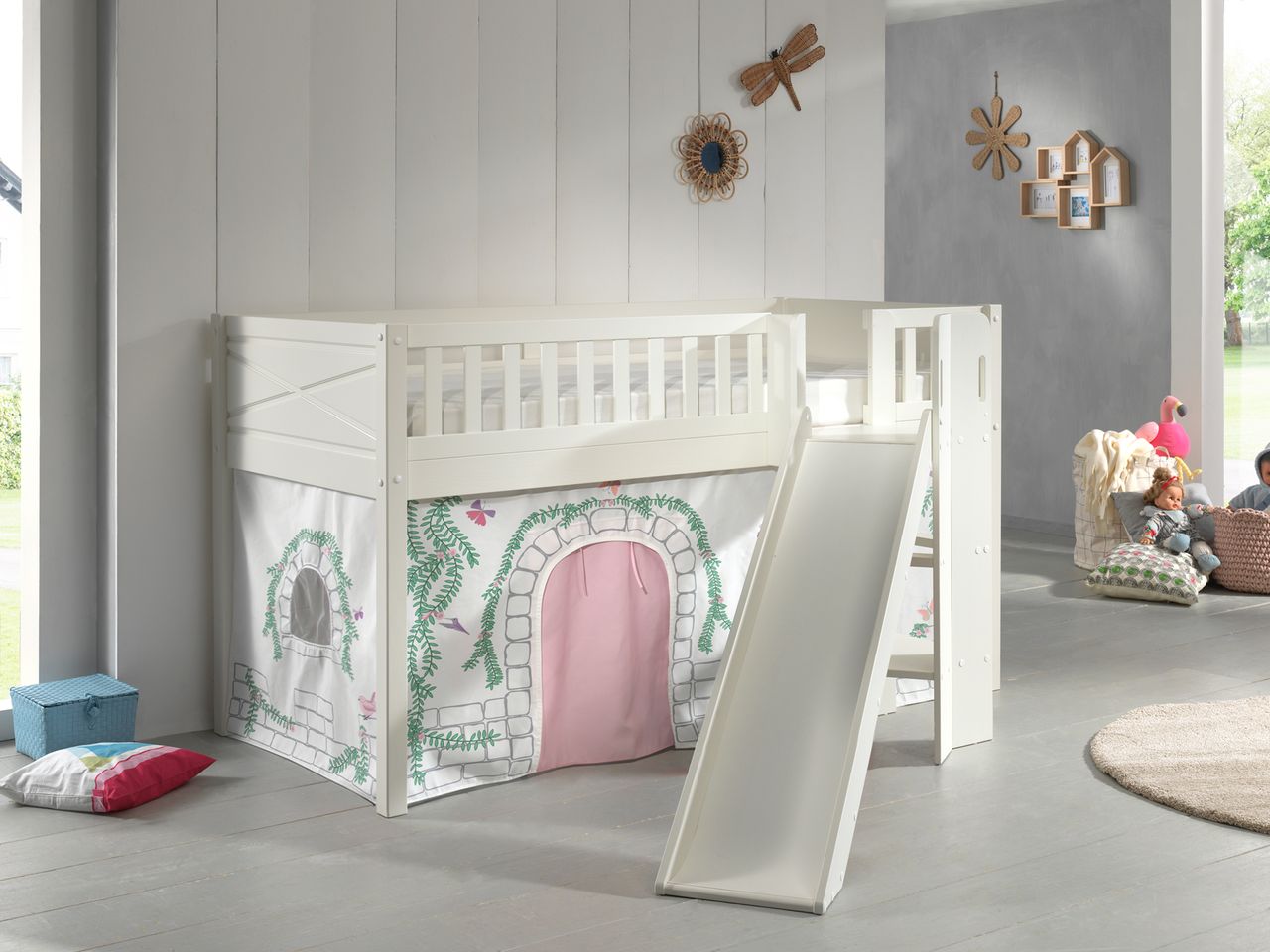 VIPACK Spielbett SCOTT, LF 90 x 200 cm, mit Rolllattenrost, Rutsche, Leiter und Textilset Vorhang 