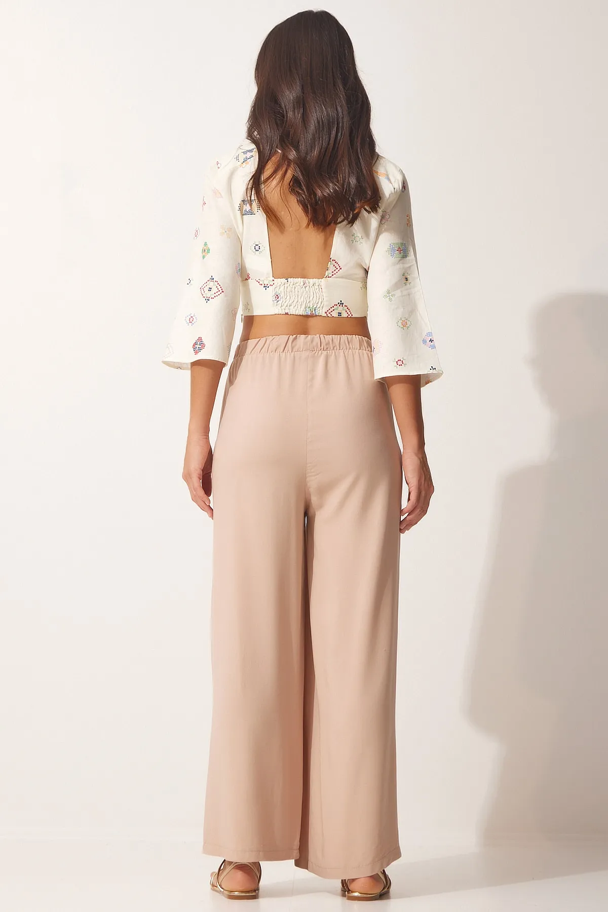Happiness İstanbul  Beigefarbene Palazzo-Hose aus Baumwollviskose für Damen BV00076