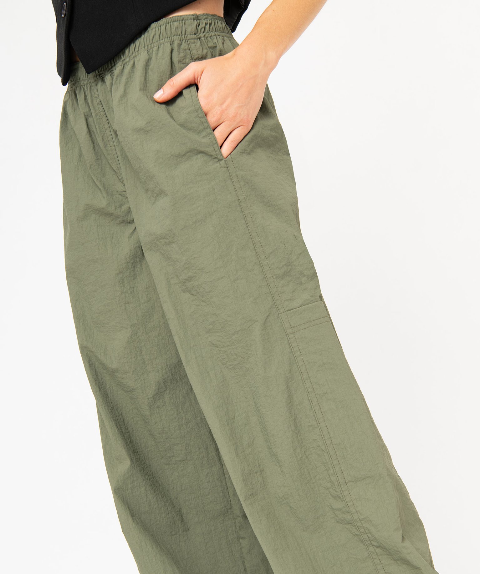 Pantalon large en toile de parachute femme kaki | GEMO