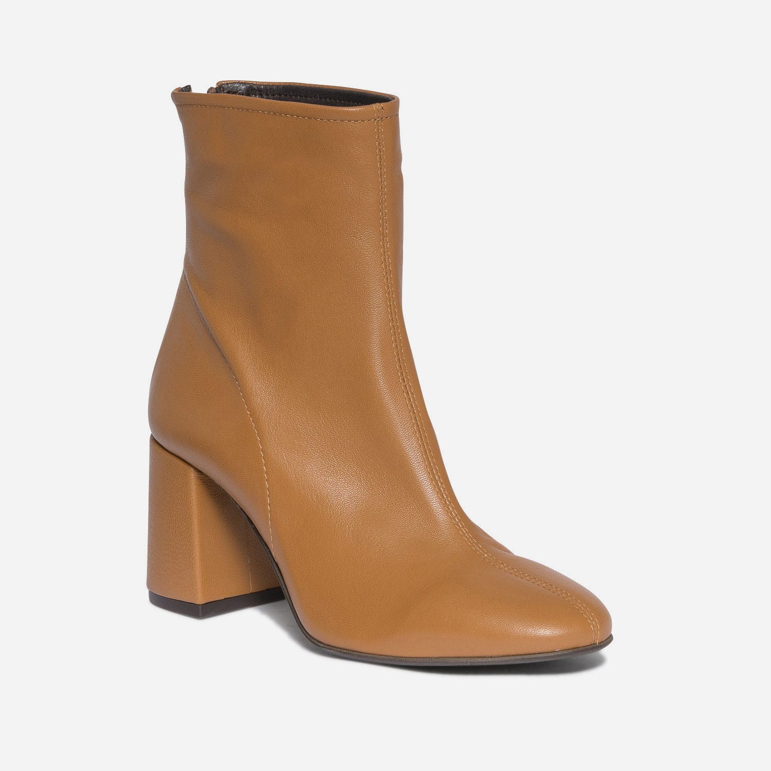 Boots camel en cuir à talon carré