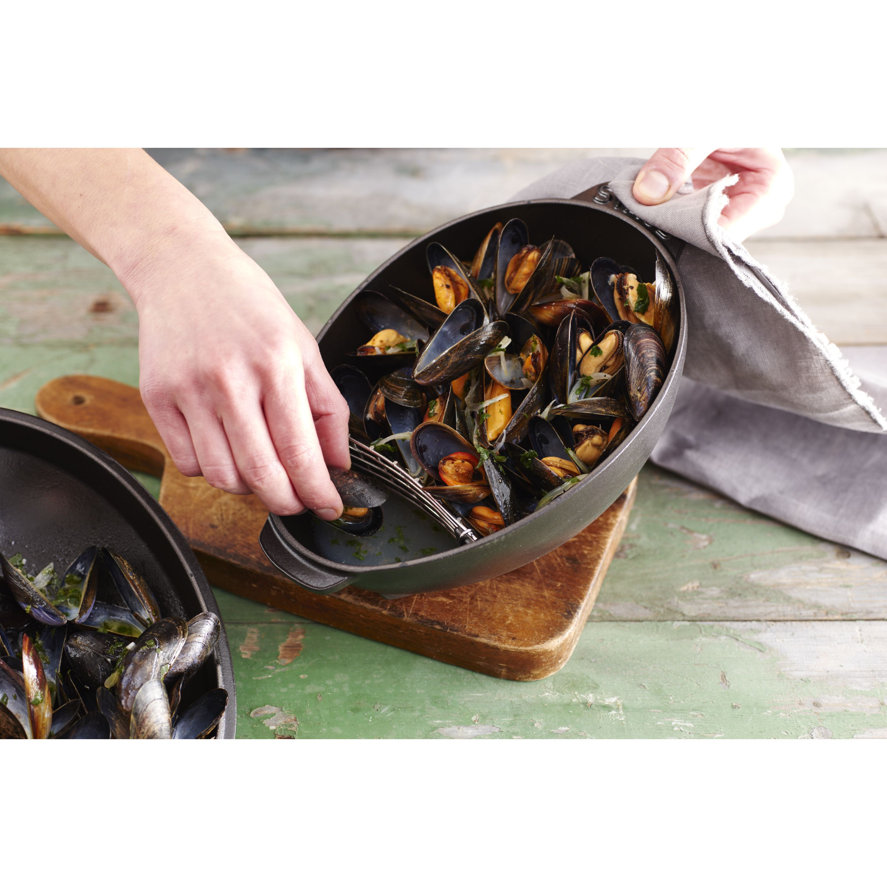 Muscheltopf 25 cm, Gusseisen, Schwarz