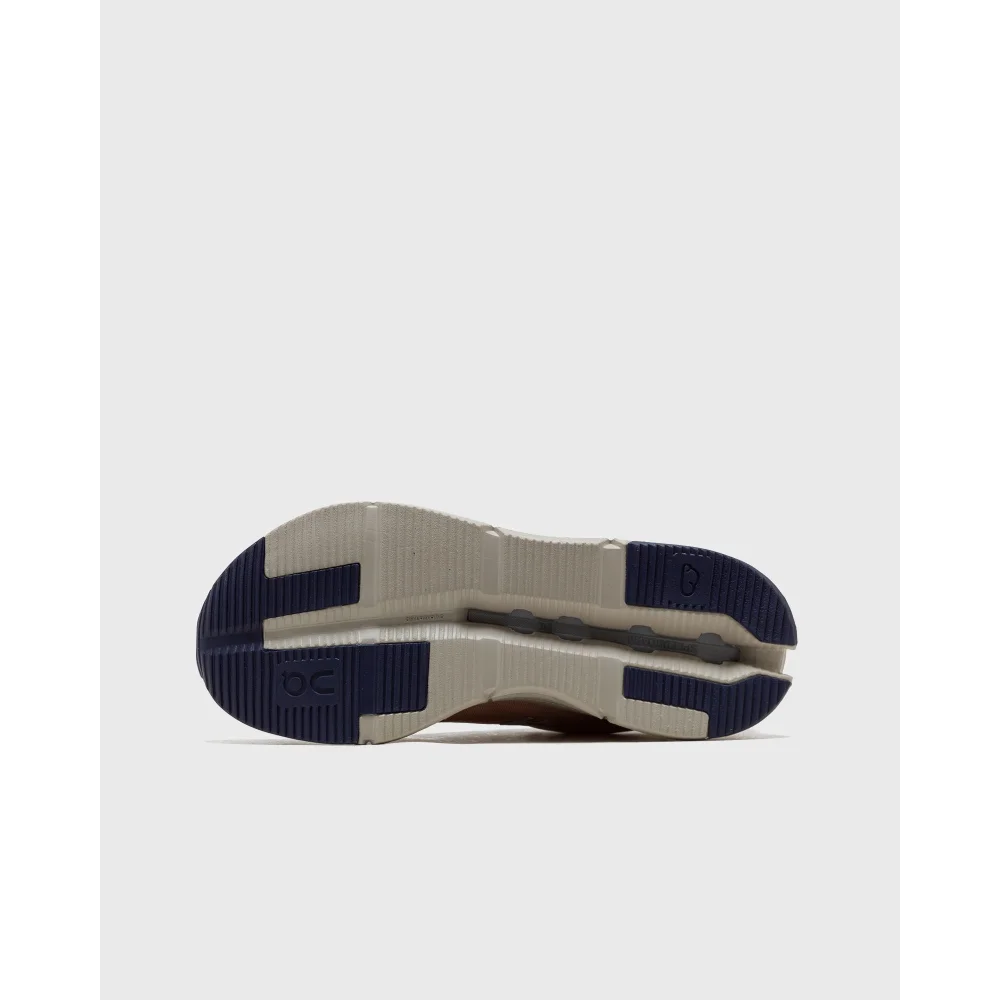 ON Cloudnova Form W 26.98121 / braun