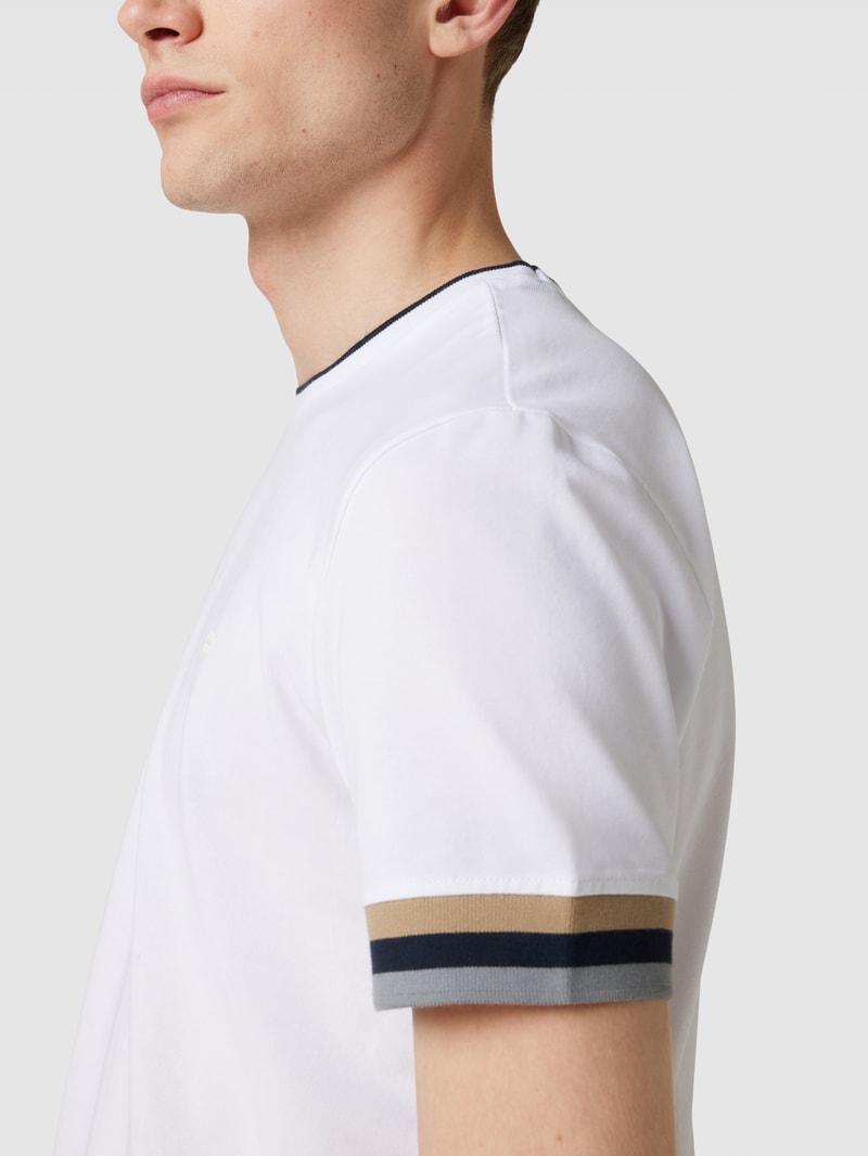 T-Shirt mit Kontraststreifen in weiß