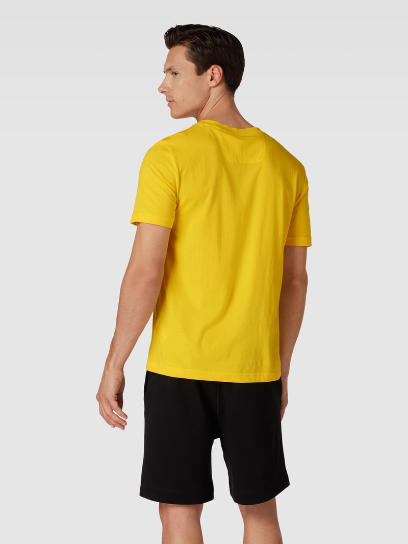 T-Shirt mit Label-Print in gelb