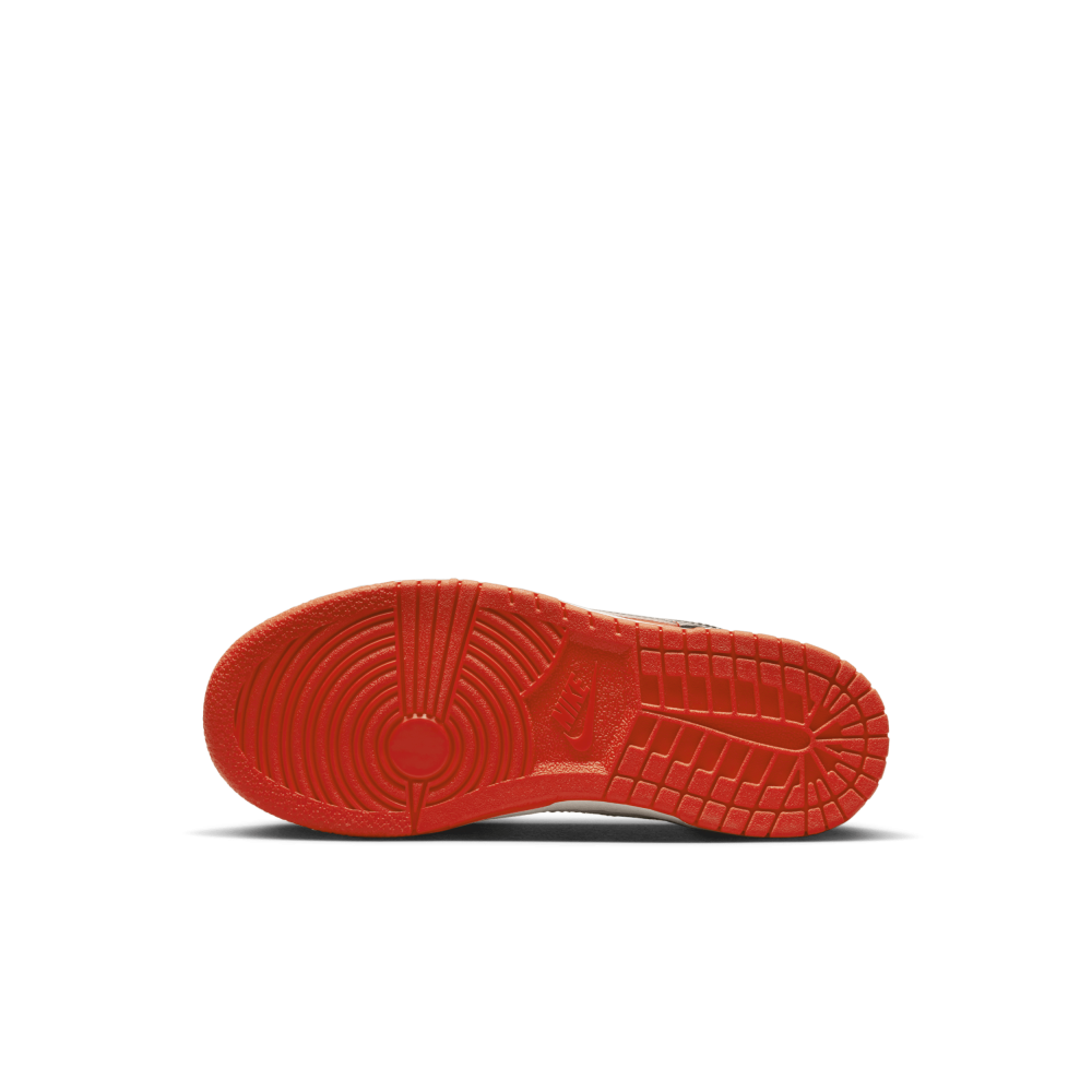 Nike Dunk Low DV1988-001 / schwarz