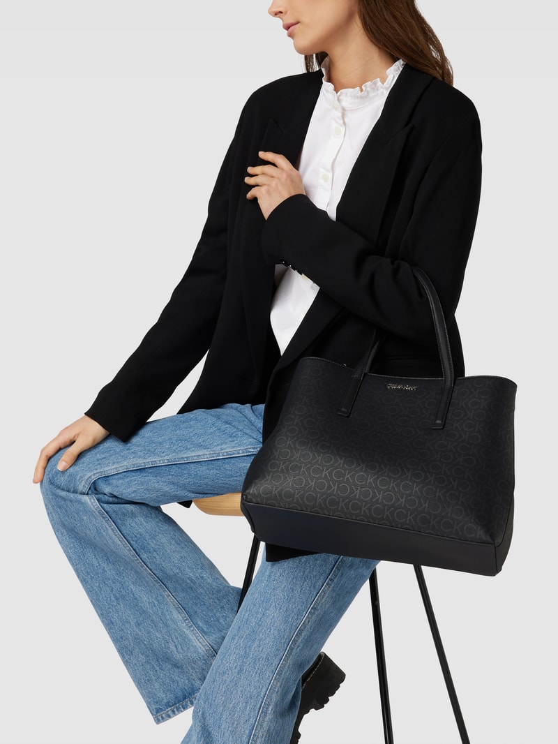 Tote Bag mit Allover-Logo in schwarz