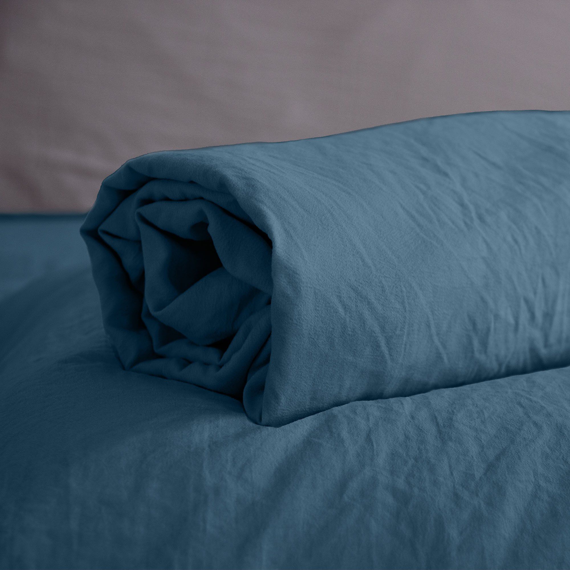 Drap-housse uni microfibre lavée bonnet 28 cm