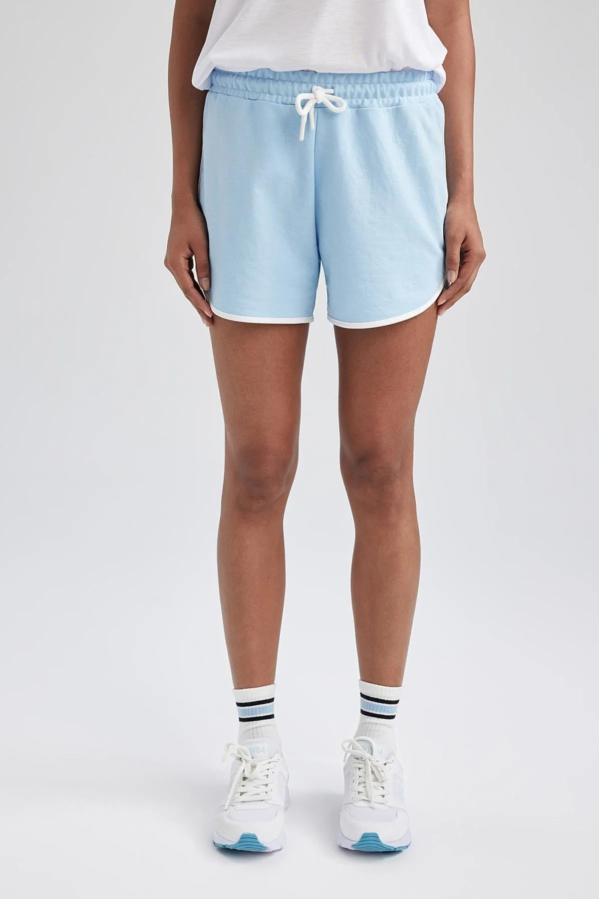 DeFacto  Passform Standard Fit Sportshorts B0108ax23hs