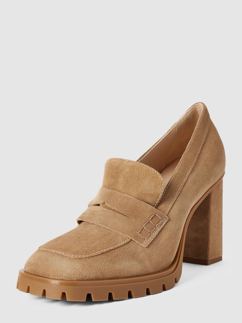 Pumps mit breitem Absatz in camel