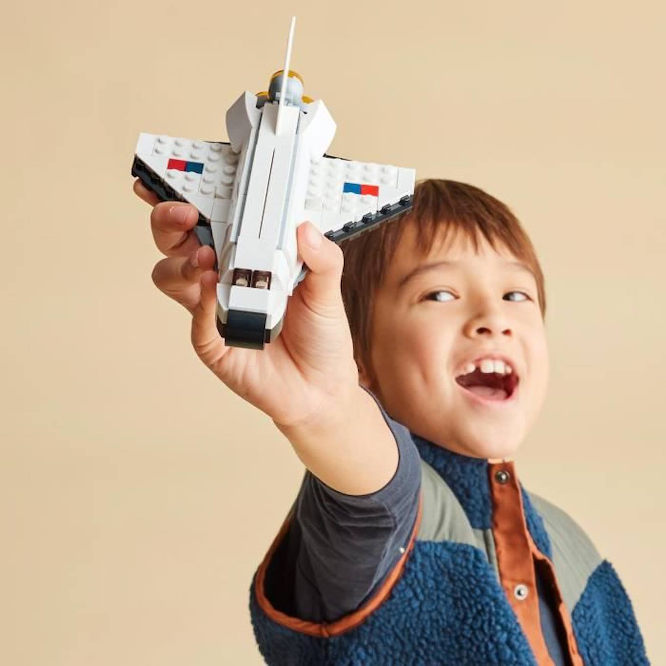 LEGO® Creator 3-en-1 31134 La Navette Spatiale, Jouet Figurine Astronaute avec Vaisseau, Enfants 6 Ans blanc