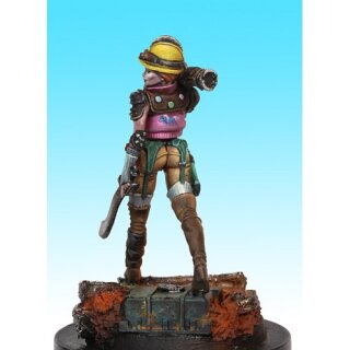 Female Gear 2 (blunderbuss, medium blade and hardened leather)