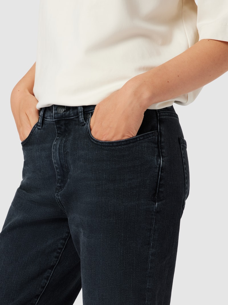 Tapered Fit Jeans mit 5-Pocket-Design Modell 'CAYAA TAPERED' in schwarz