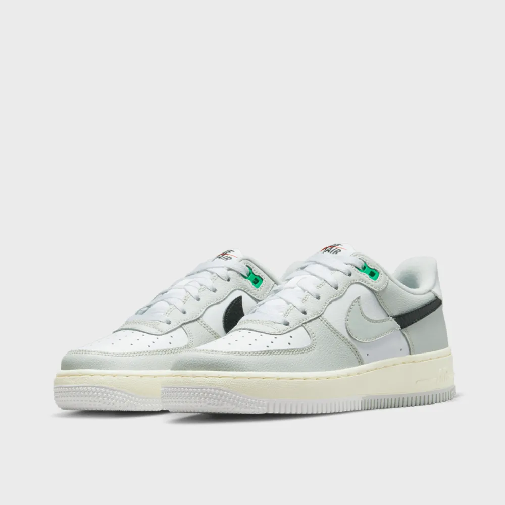 Nike Air Force 1 GS DZ2660-001 / weiss