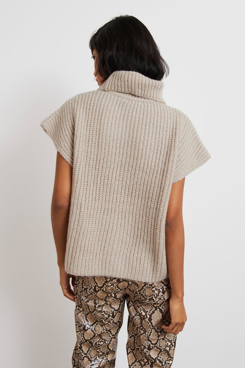 Mari knitted vest