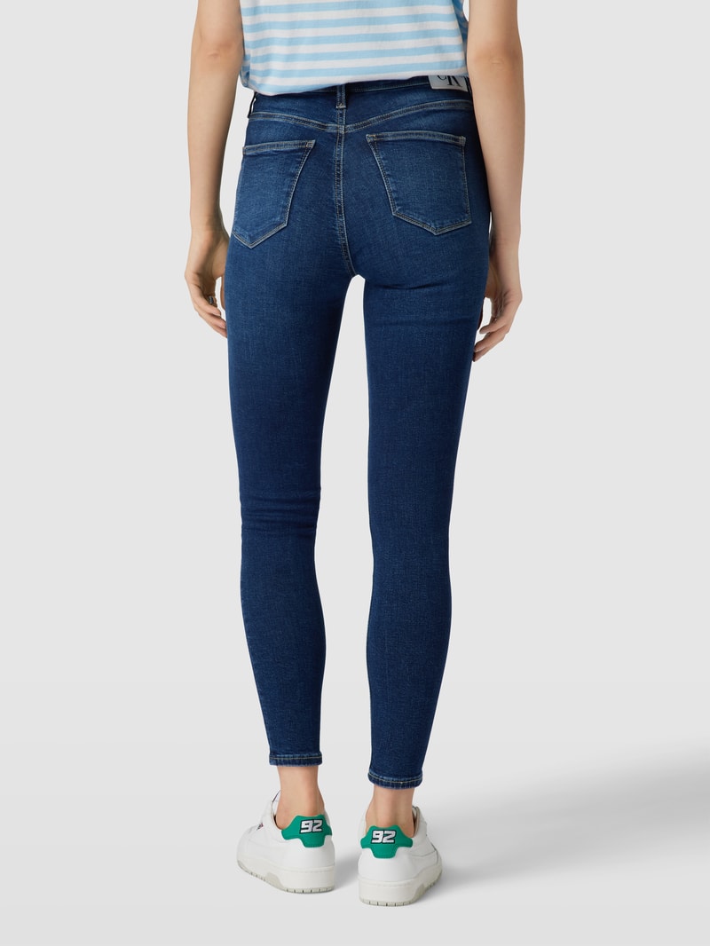 High Rise Skinny Fit Jeans mit Label-Detail in dunkelblau