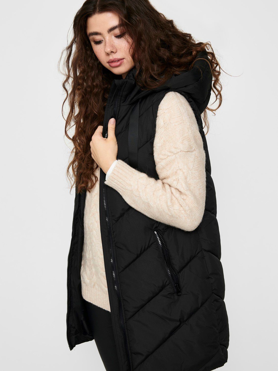 JACQUELINE de YONG Steppweste Lange Steppweste JDYSKYLAR Puffer Winterjacke ohne Ärmel (1-tlg) 3913 in Schwarz