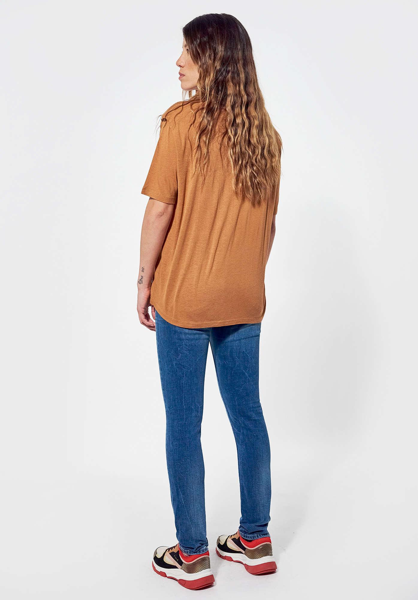 DREE   T-shirt régular marron Femme