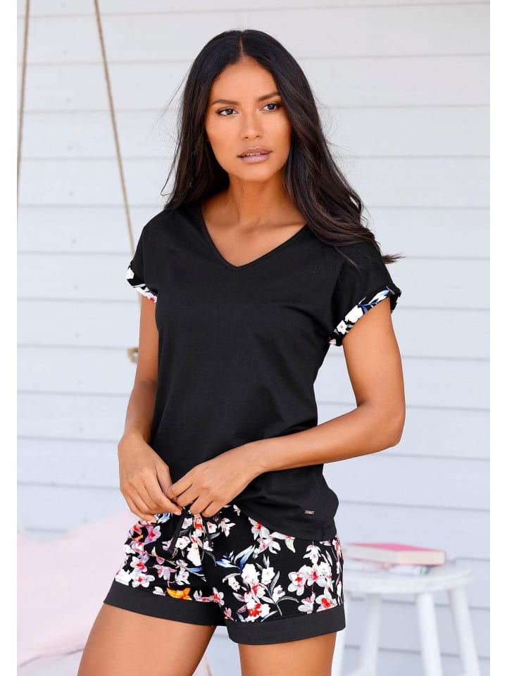 s.Oliver Shorty in schwarz günstig kaufen
