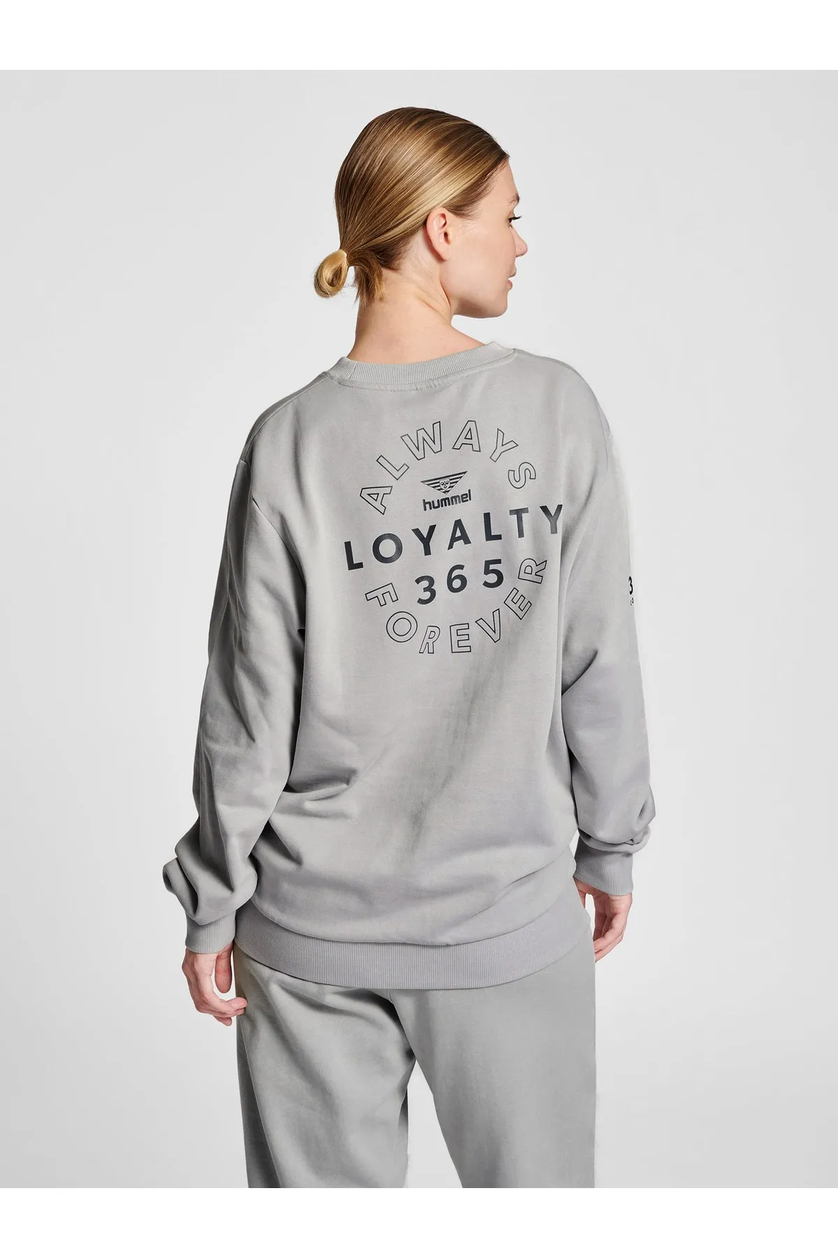 hummel  Sweatshirt - Grau - Regular Fit