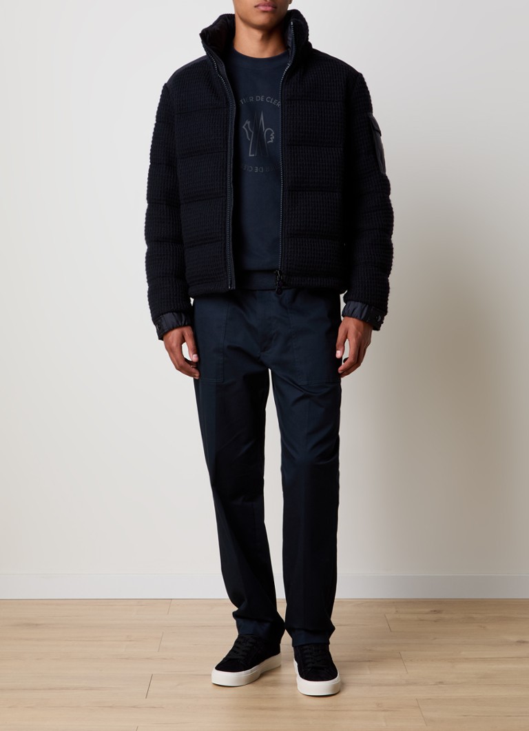 Giacca imbottita Moncler Lagdei in misto lana con imbottitura in piuma e cappuccio removibile.