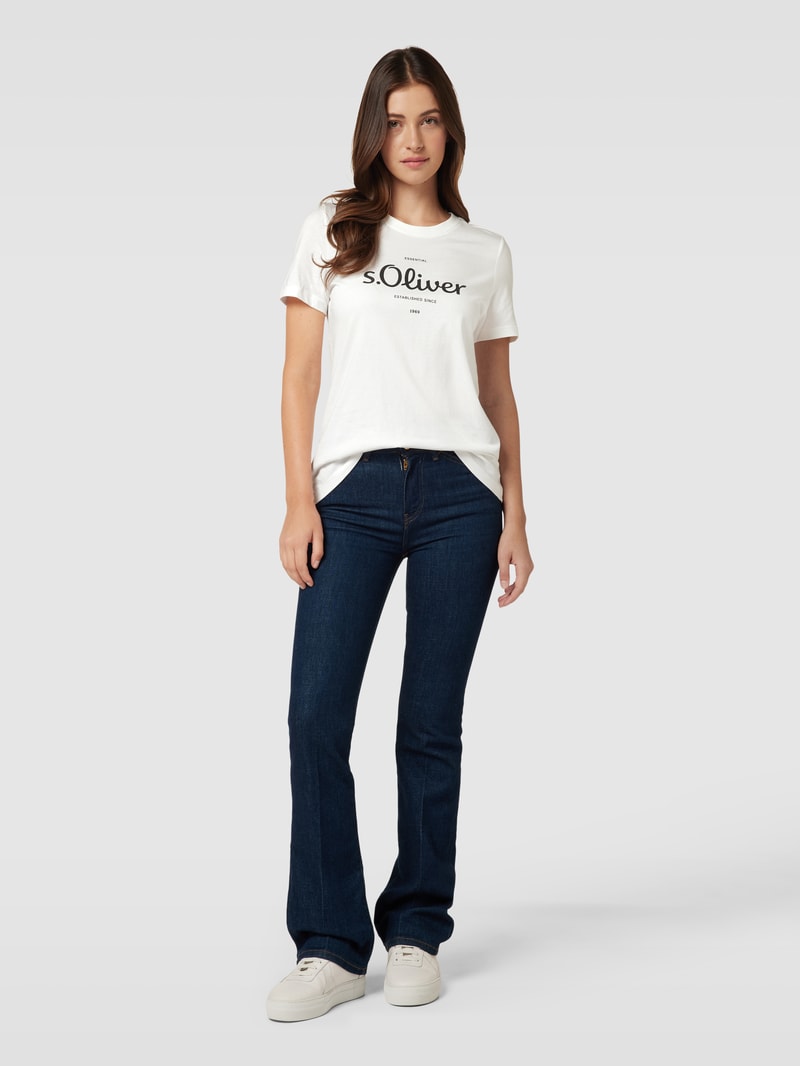 T-Shirt mit Label-Print in offwhite