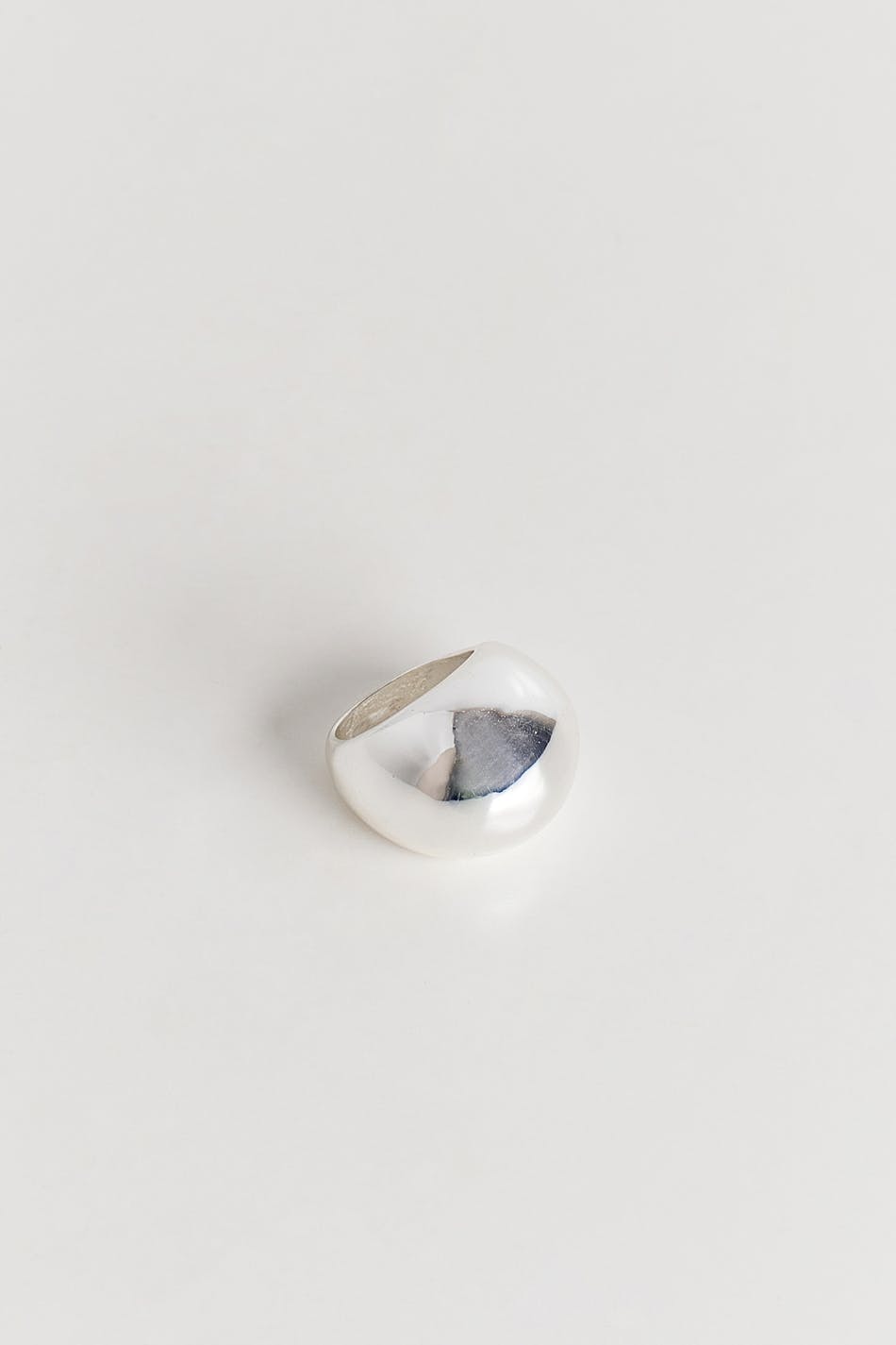 Bold ring