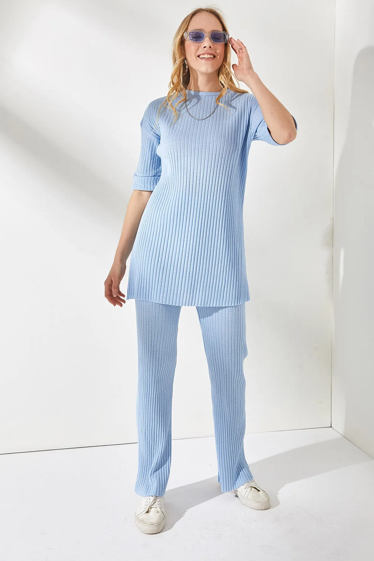 Olalook  Babyblauer kurzärmliger Lycra-Anzug mit Unterteil für Damen TKM-19000191