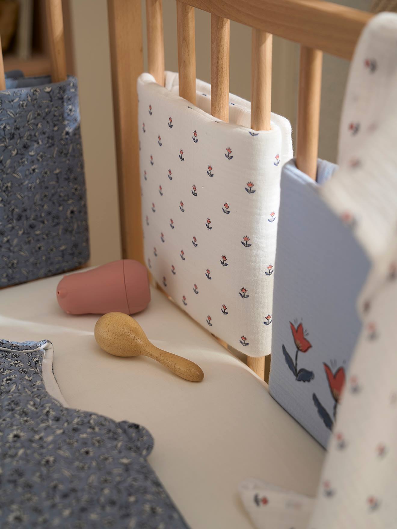 Vertbaudet Baby Bettumrandung/Laufgitterpolster INDIEN BLUME, Musselin Oeko-Tex - set blau